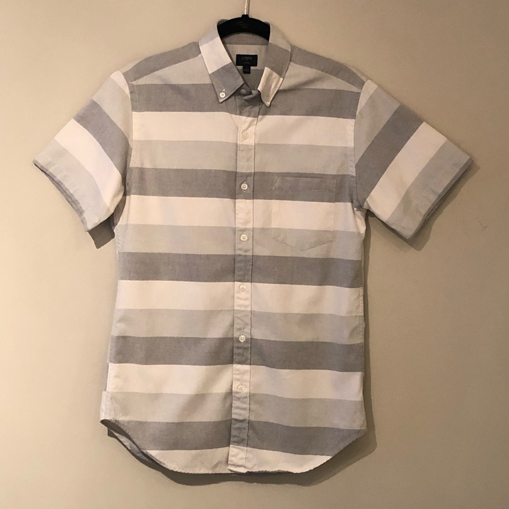 J. Crew Grey Button Down Short Sleeve Shirt